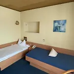 Bayrischer Hof Отель Мелле