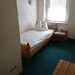 Отель Bayrischer Hof 3*