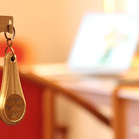 Bayrischer Hof מלה